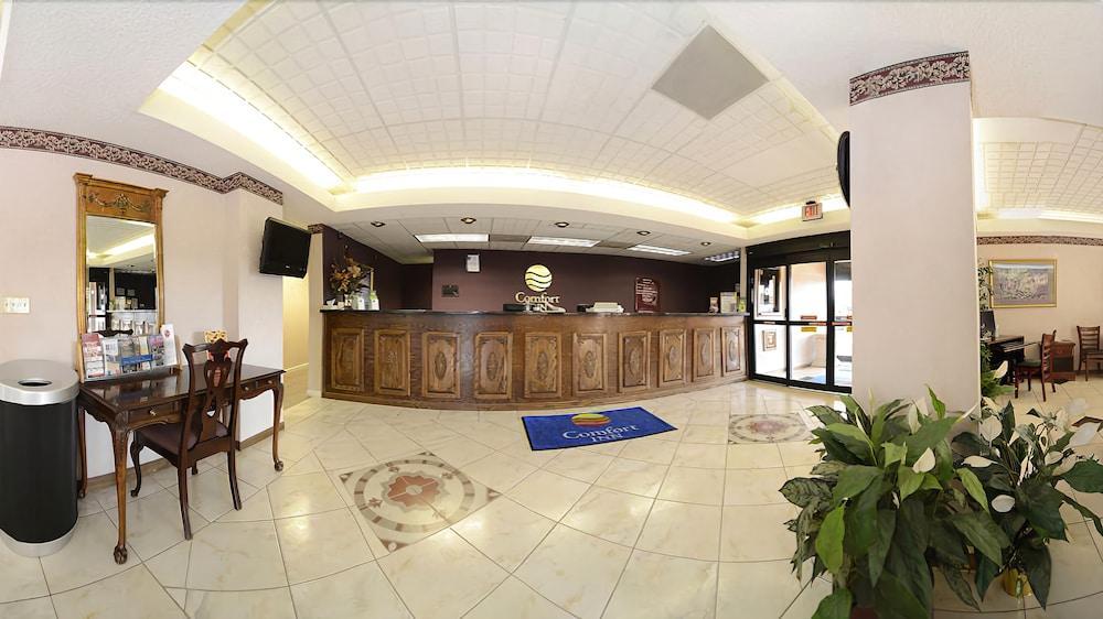 Hotel Clarion Pointe Forsyth I-75 Esterno foto