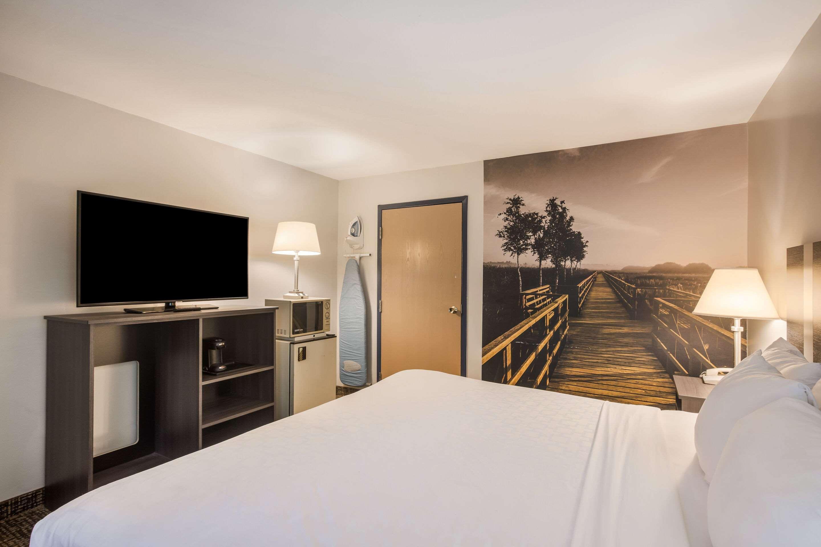 Hotel Clarion Pointe Forsyth I-75 Esterno foto