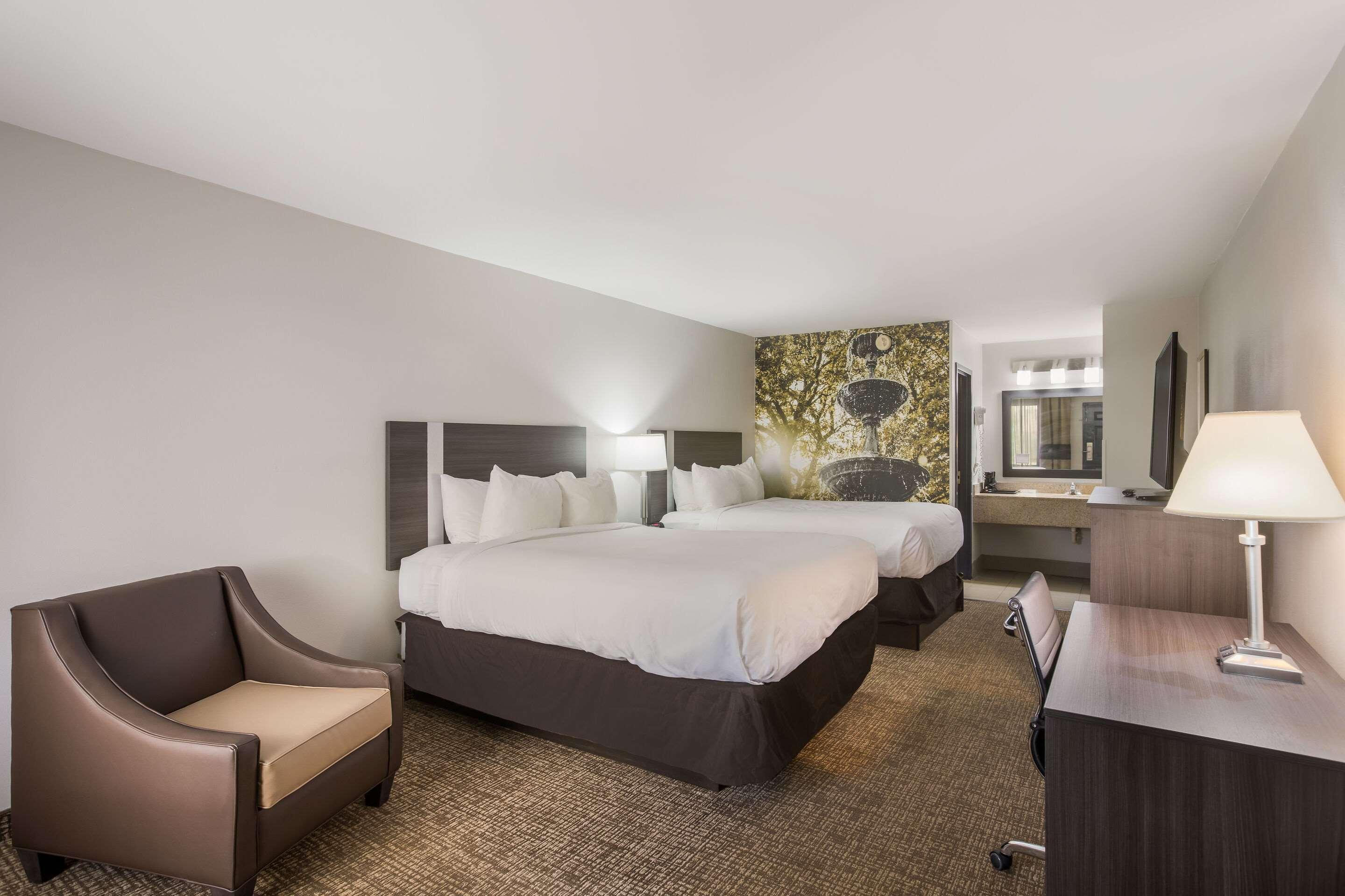 Hotel Clarion Pointe Forsyth I-75 Esterno foto