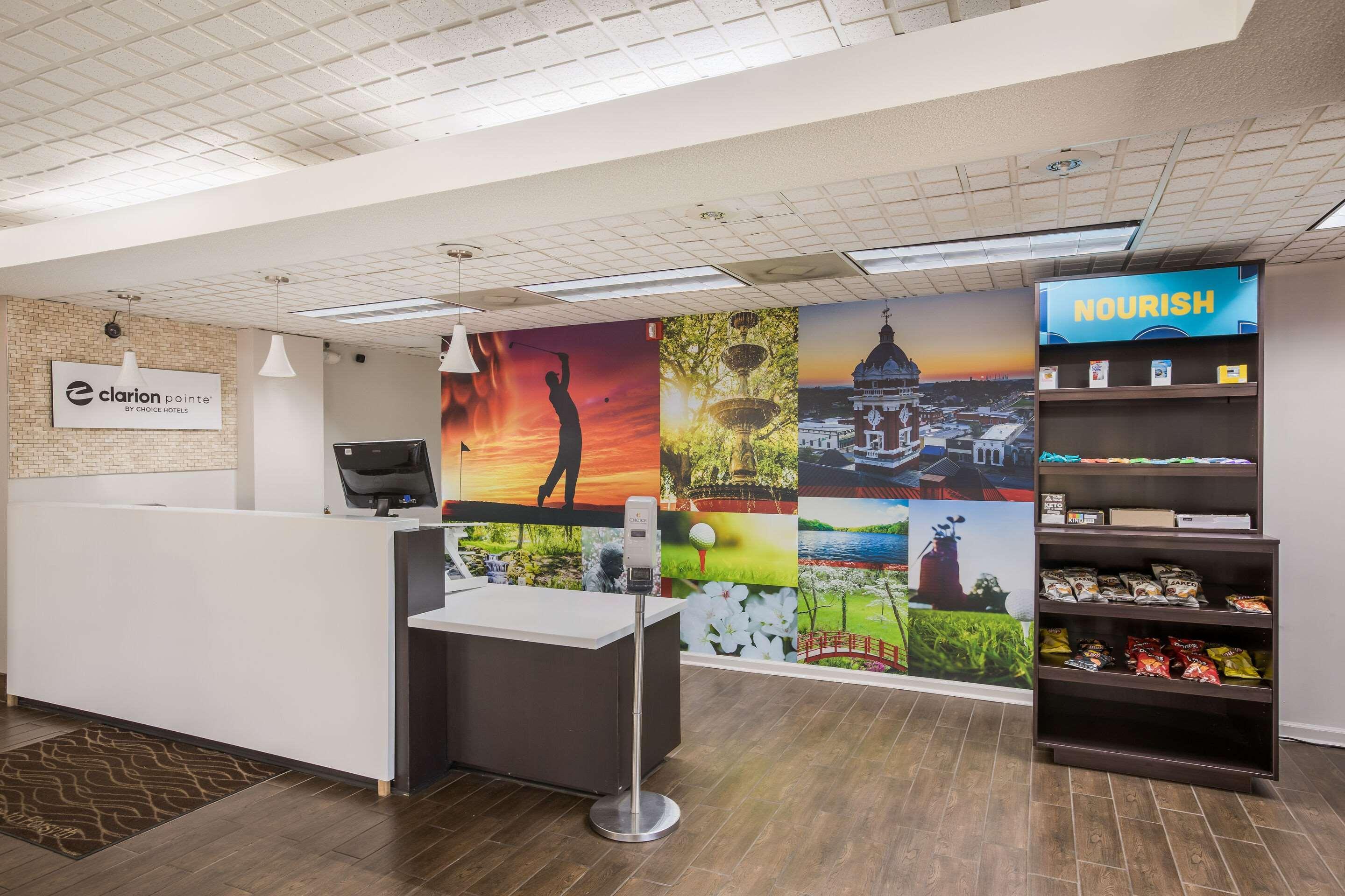 Hotel Clarion Pointe Forsyth I-75 Esterno foto